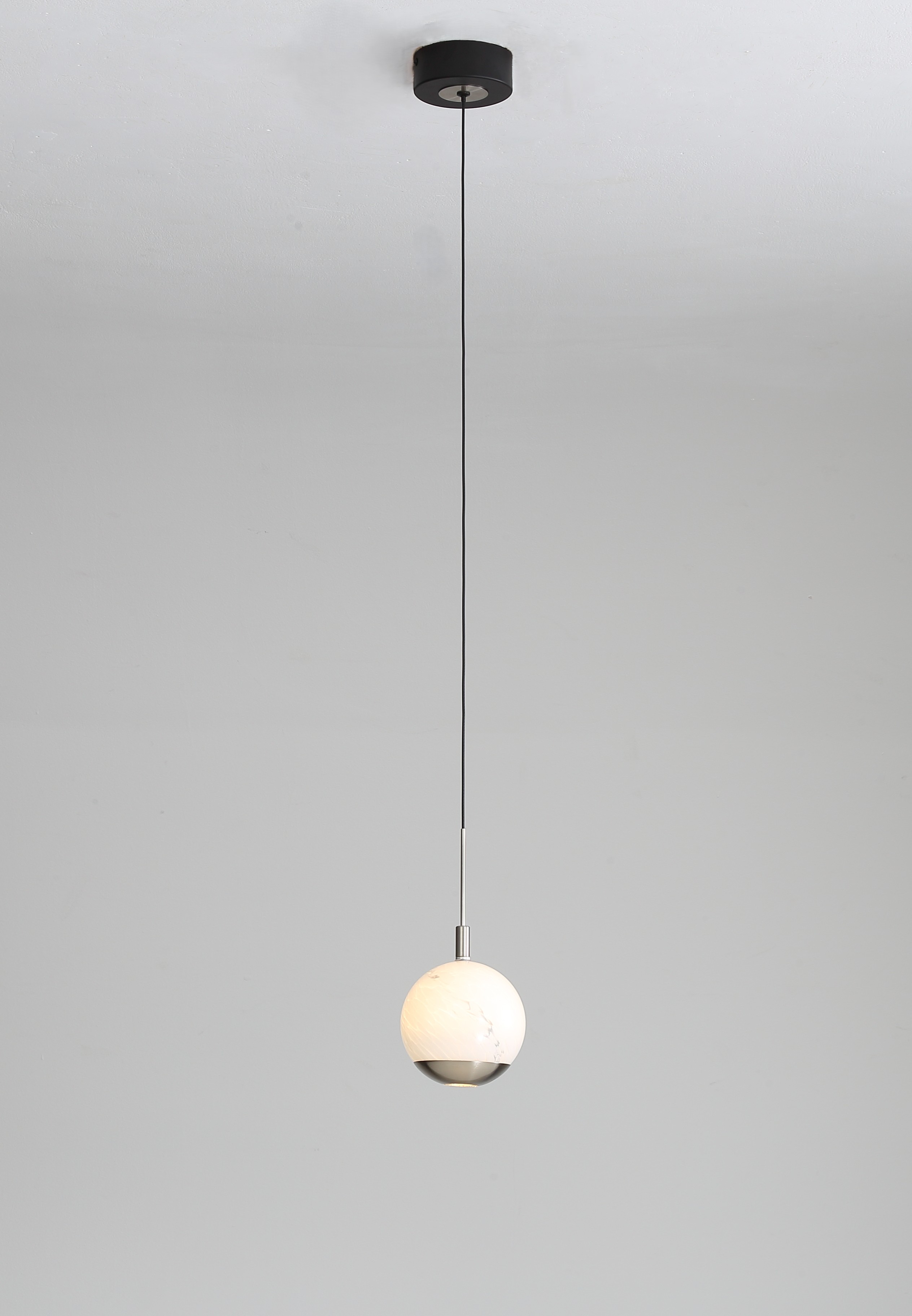 Luna Single Pendant Silver / Black