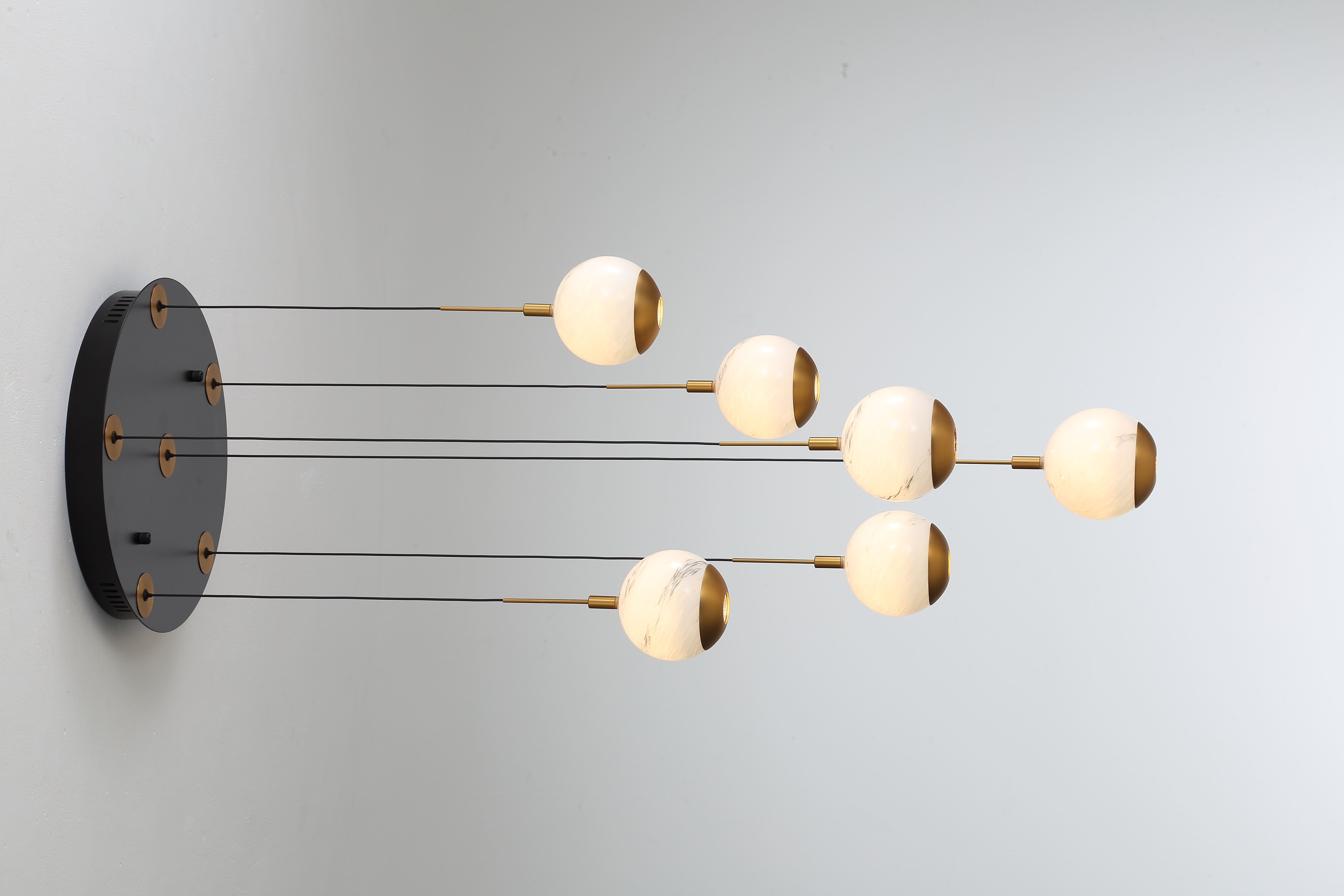 Luna 6 Light Gold / Black